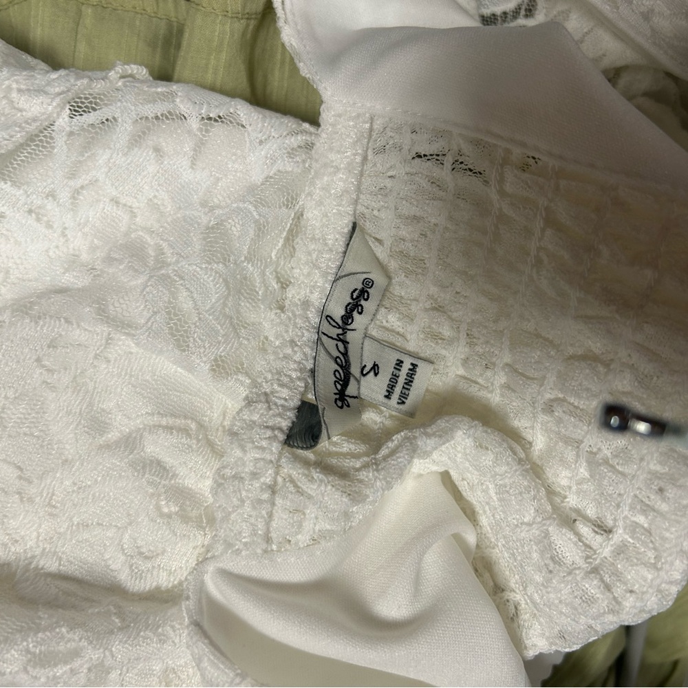 Nwot Speechless Ivory Lace Dress with Puff Sleeves - Picture 2 of 5
